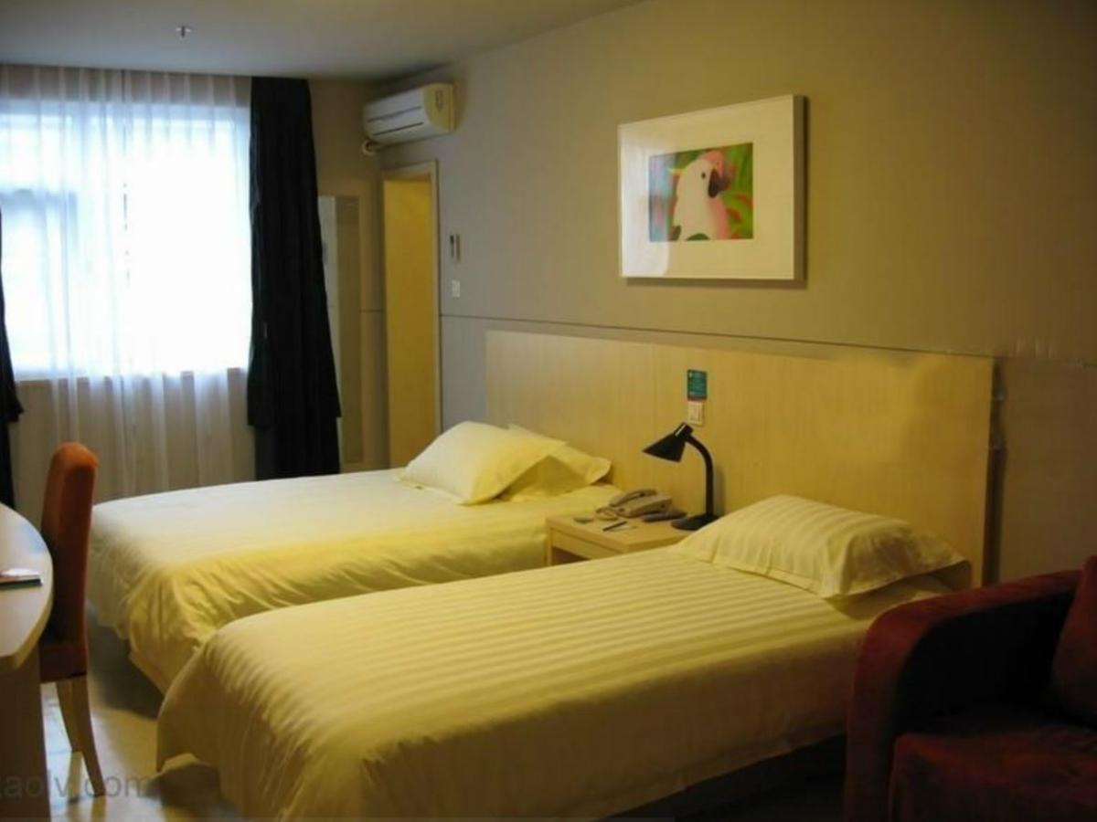 Magnolia Business Hotel Xining Railway Station Grand Cross Mojia Street Екстериор снимка