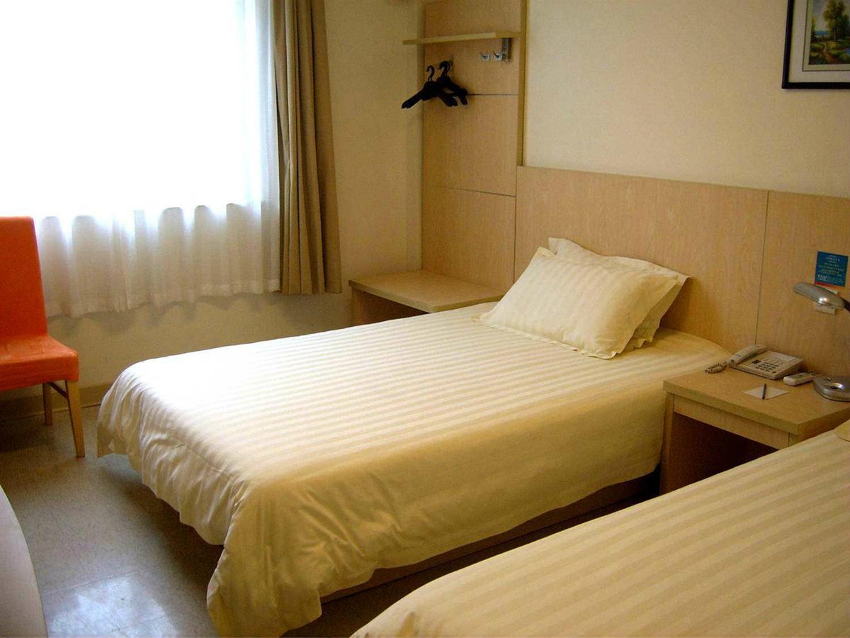 Magnolia Business Hotel Xining Railway Station Grand Cross Mojia Street Екстериор снимка