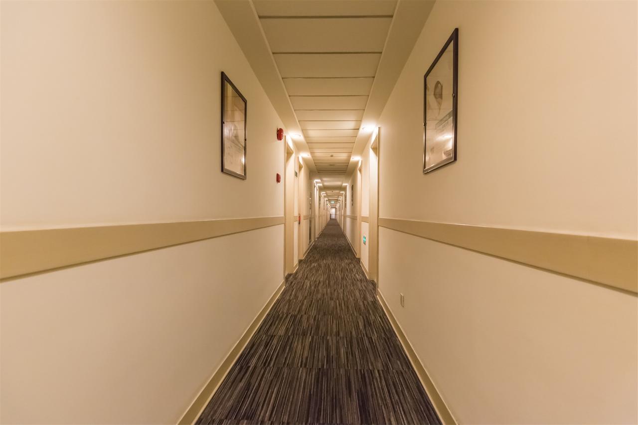Magnolia Business Hotel Xining Railway Station Grand Cross Mojia Street Екстериор снимка